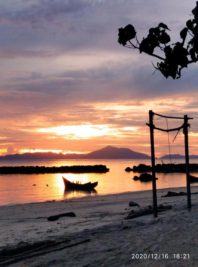 Pulau Weh Sabang Marifi Bed and Breakfast Paya Buitenkant foto
